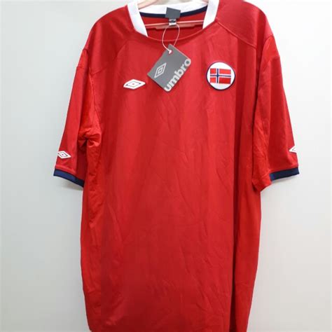 Norway National Football Team home jersey, Men's Fashion, Activewear on Carousell