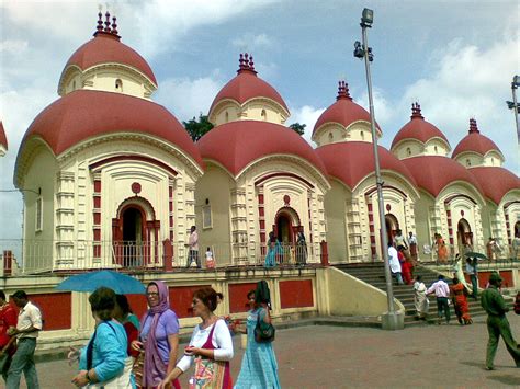 Dakshineswar Kali Temple, Kolkata built by a devout woman!!