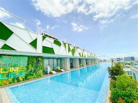 Lime Resort Manila Hotel - Deals, Photos & Reviews