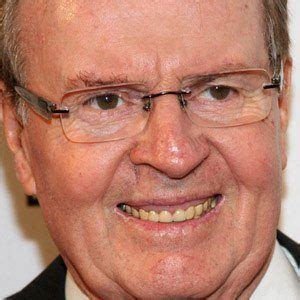 Charles Osgood - Trivia, Family, Bio | Famous Birthdays