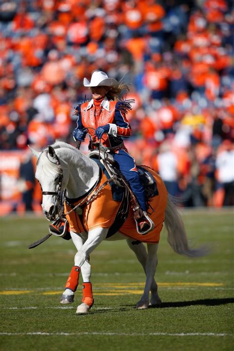 The Denver Broncos mascot Thunder, ridden by Ann Judge-Wegener – Denver Broncos History