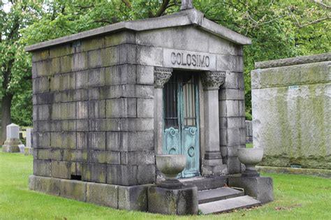 Who’s Buried in Big Jim Colosimo’s Tomb? – Mysterious Chicago