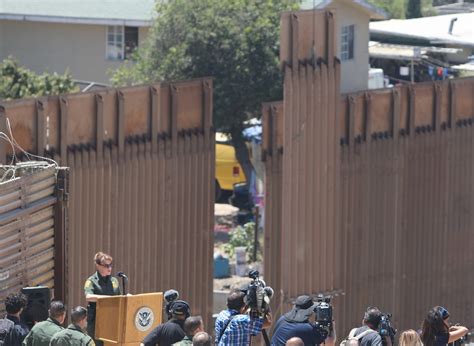 DVIDS - Images - San Diego Border Wall [Image 5 of 5]