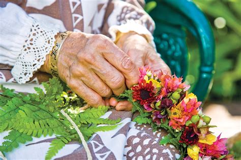 May Day embraced as 'Lei Day' with island accents | Article | The United States Army