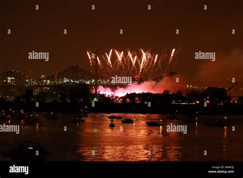 La ronde fireworks montreal hi-res stock photography and images - Alamy