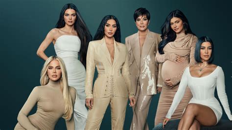 'The Kardashians' Season 2 Premiere Date Set at Hulu (VIDEO)