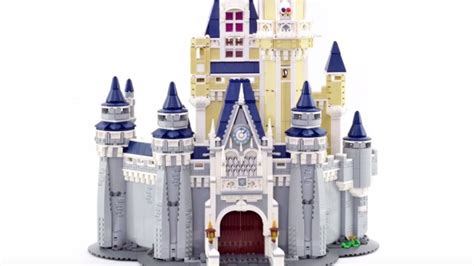 See a 4080-Piece LEGO Cinderella Castle Built in Stop-Motion | Mental Floss