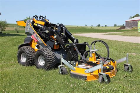 Dutch compact equipment brand Giant will make North American debut at GIE+ Expo
