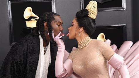 Cardi B and Offset kiss each other at the 2019 Grammy Awards ...