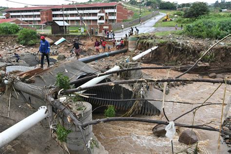 South Africa – Death Toll in KwaZulu-Natal Floods Over 300 – FloodList