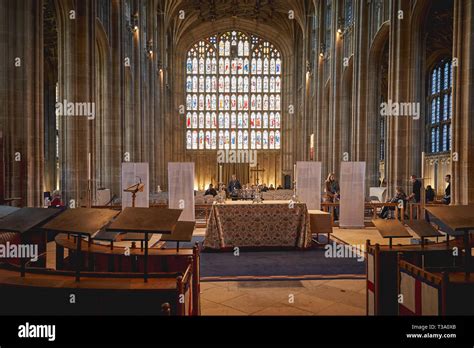 Windsor castle interior hi-res stock photography and images - Alamy