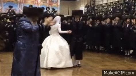 Bobov wedding choson kalloh mitzvah tantz on Make a GIF