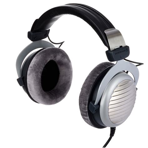 Beyerdynamic DT 990 Edition (250 Ohm) Review | headphonecheck.com