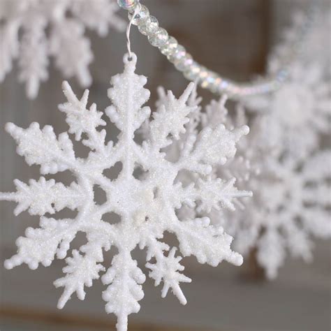 Sparkling Snowflake and Bead Garland - Christmas Garlands - Christmas and Winter - Holiday Crafts