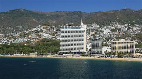 Krystal Beach Acapulco in Acapulco, Mexico | Expedia