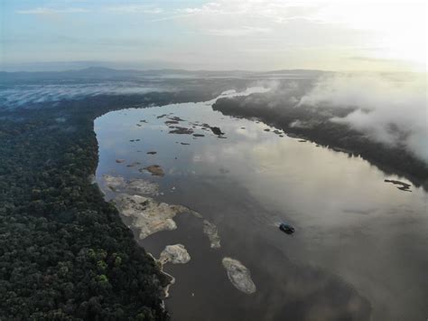 Shooting a World First Expedition on the Essequibo River in Guyana ...