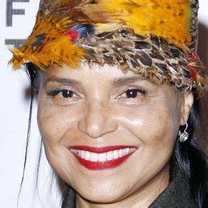 Victoria Rowell - Bio, Facts, Family | Famous Birthdays