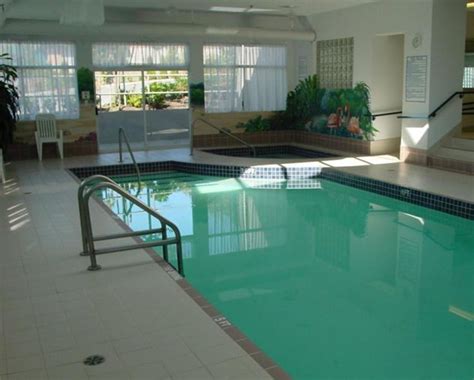 Coast Abbotsford Hotel & Suites | Budget Accommodation Deals and Offers Book Now!