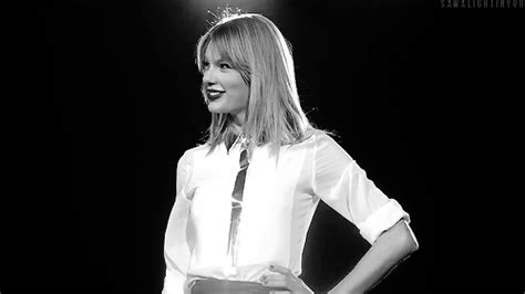 Taylor Swift Grammys Gif