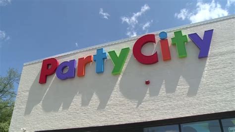 Party City to close 45 stores amid helium shortage - 6abc Philadelphia