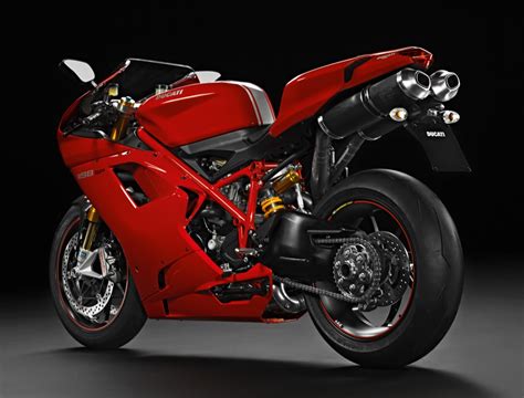 Ducati Presents 2011 Superbike, Monster, Streetfighter - autoevolution