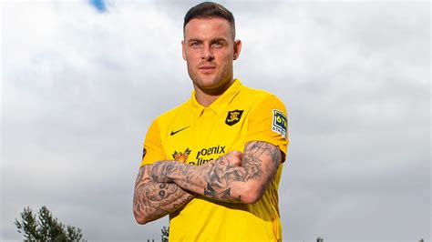 Anthony Stokes leaves Livingston by mutual consent after plastic-pitch ...