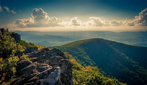 Shenandoah National Park Hikes To Best Experience the Park