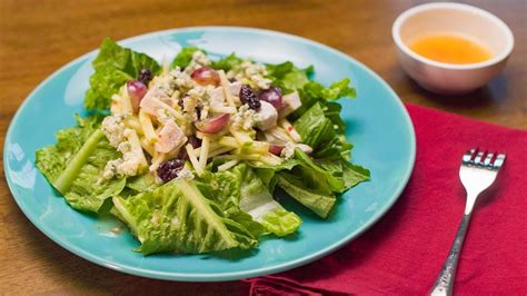 10-Minute Fresh And Crisp COPYCAT POTBELLY UPTOWN SALAD | Recipes.net ...