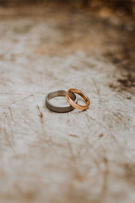 wedding ring photography | Wedding ring photography, Ring photography ...