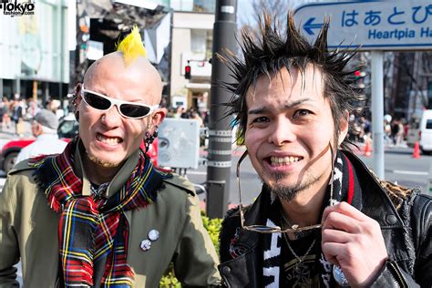 Harajuku Street Punks w/ Mohawk, Head Tattoo, Spikes & Kilt – Tokyo Fashion