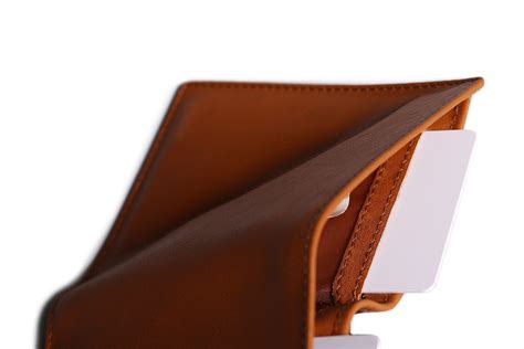 Leather Bifold Wallet with RFID Protection | Harber London