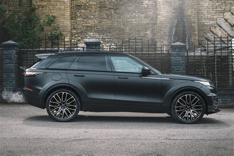 Range Rover Velar 2024 Black Edition - Van Lilian