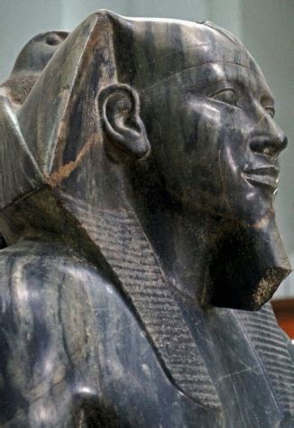 Khafre: Origin Story, Reign, Khafre Pyramid & Accomplishments - World History Edu