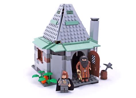 Hagrid's Hut - LEGO set #4754-1 (Building Sets > Harry Potter)