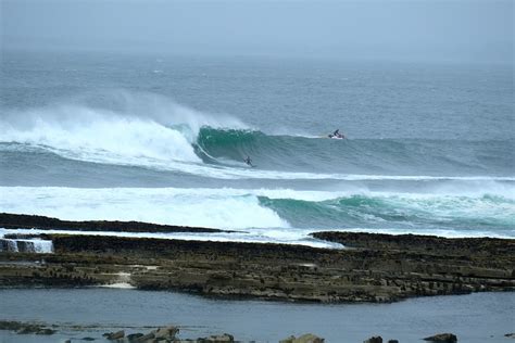 Mullaghmore Surf Photo by Rob Davies | 11:05 am 1 Jun 2015