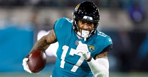 Evan Engram injury update: Doug Pederson updates Jaguars TE’s status ...