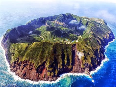 Aogashima Pueblo