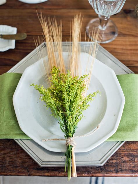 How to Create a Rustic Fall Centerpiece in a Dough Bowl | HGTV