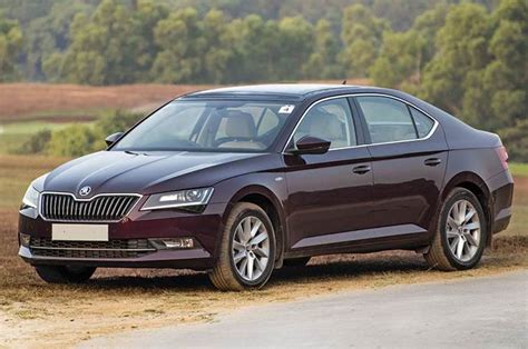 Skoda Superb L&K diesel prices cut by Rs 3.5 lakh for November 2019 | Autocar India