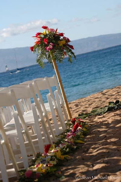 Maui Wedding Florists- Bouquets, Leis and Assorted Flowers for your Ceremony