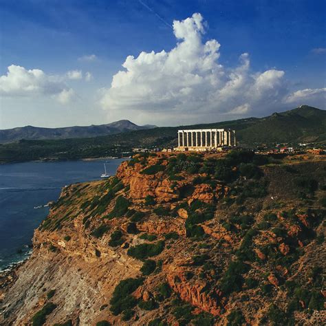 Pausanias at Sounion: why no mention of Poseidon? - Classical Inquiries