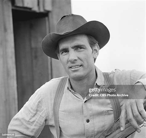 172 Actor Dennis Weaver Stock Photos, High-Res Pictures, and Images ...