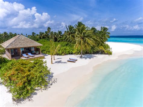 Passion For Luxury : Hurawalhi Island Resort Maldives