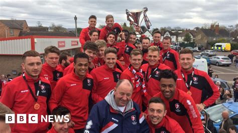 Football champions Cheltenham Town cheered in open-top bus tour - BBC News