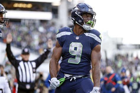 Kenneth Walker III Out for Seahawks After Suffering Ankle Injury vs. Rams