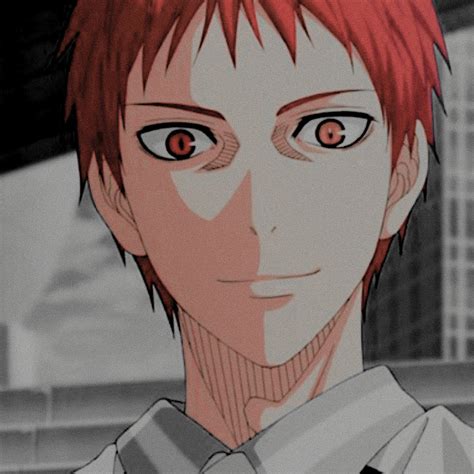 Akashi Icon - The npc version only has white stripes along the brim while the playable version ...