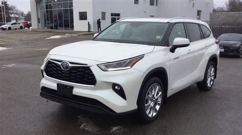 2021 Toyota Highlander Hybrid Platinum White