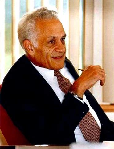 Amar Bose biography, birth date, birth place and pictures