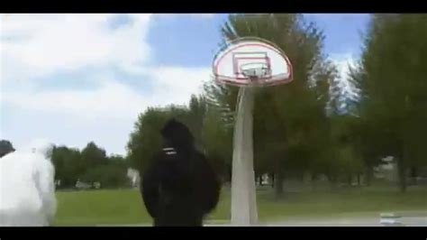 Gorilla Vs Yeti - YouTube