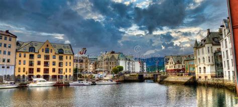 Alesund, Norway: the Art Nouveau Town. Editorial Image - Image of vacation, city: 183884810